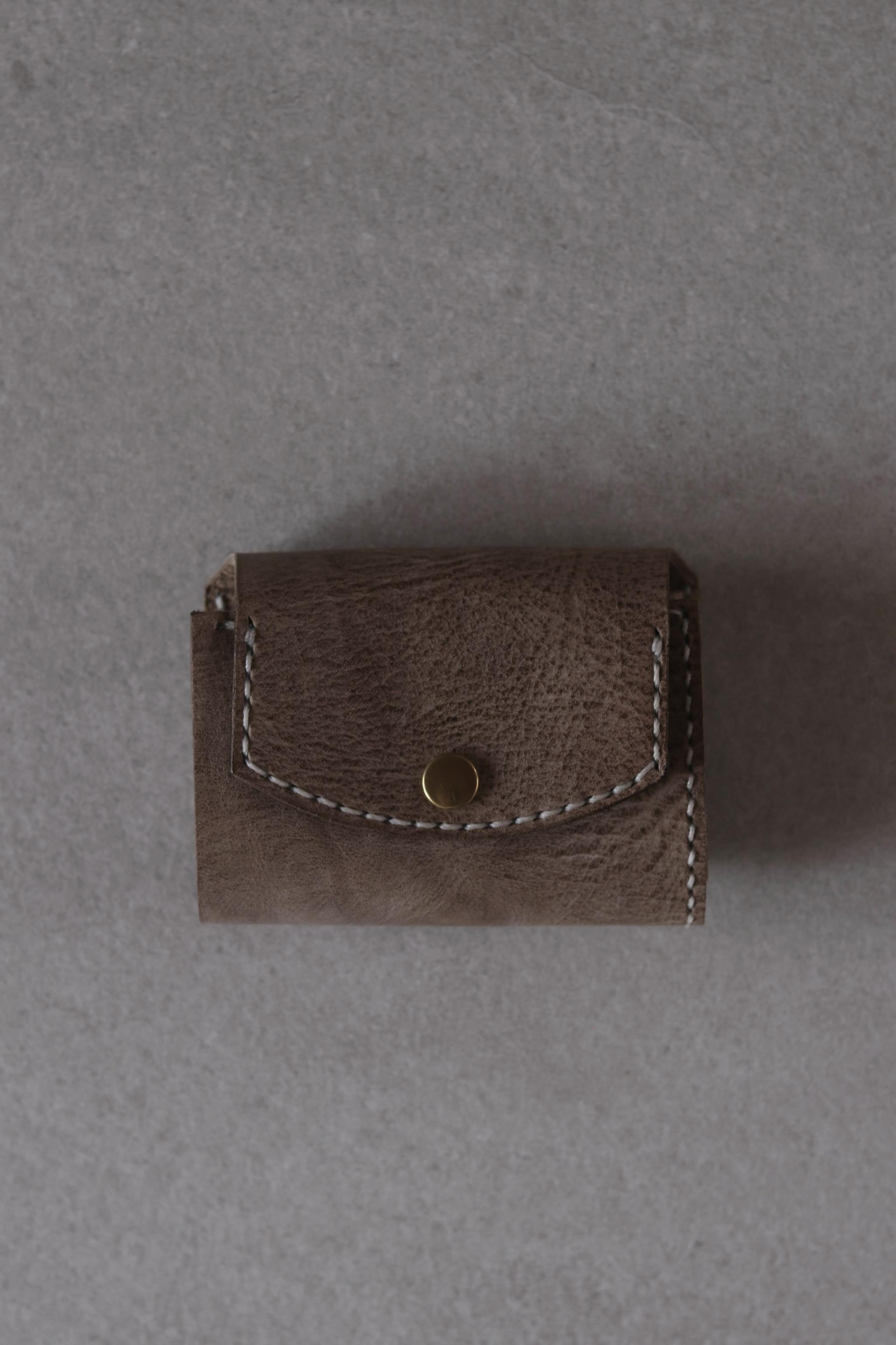 ふわっと包み込む三つ折り財布 ミニ財布 コンパクトウォレット イタリアンレザー 本革 プレゼント